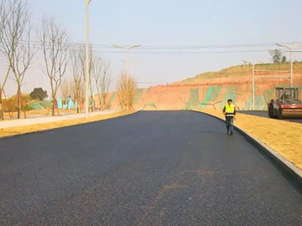 海宁沥青路面施工真有那么难搞？干了20年的老师傅掏心窝子说几句